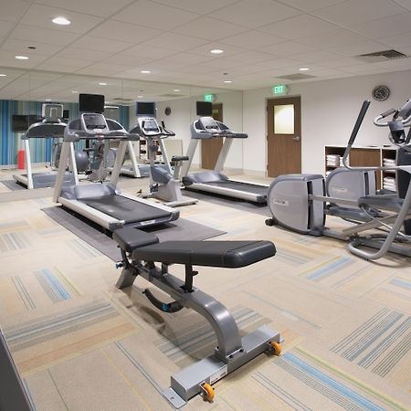 Holiday Inn Express - Kingston West By Ihg Экстерьер фото