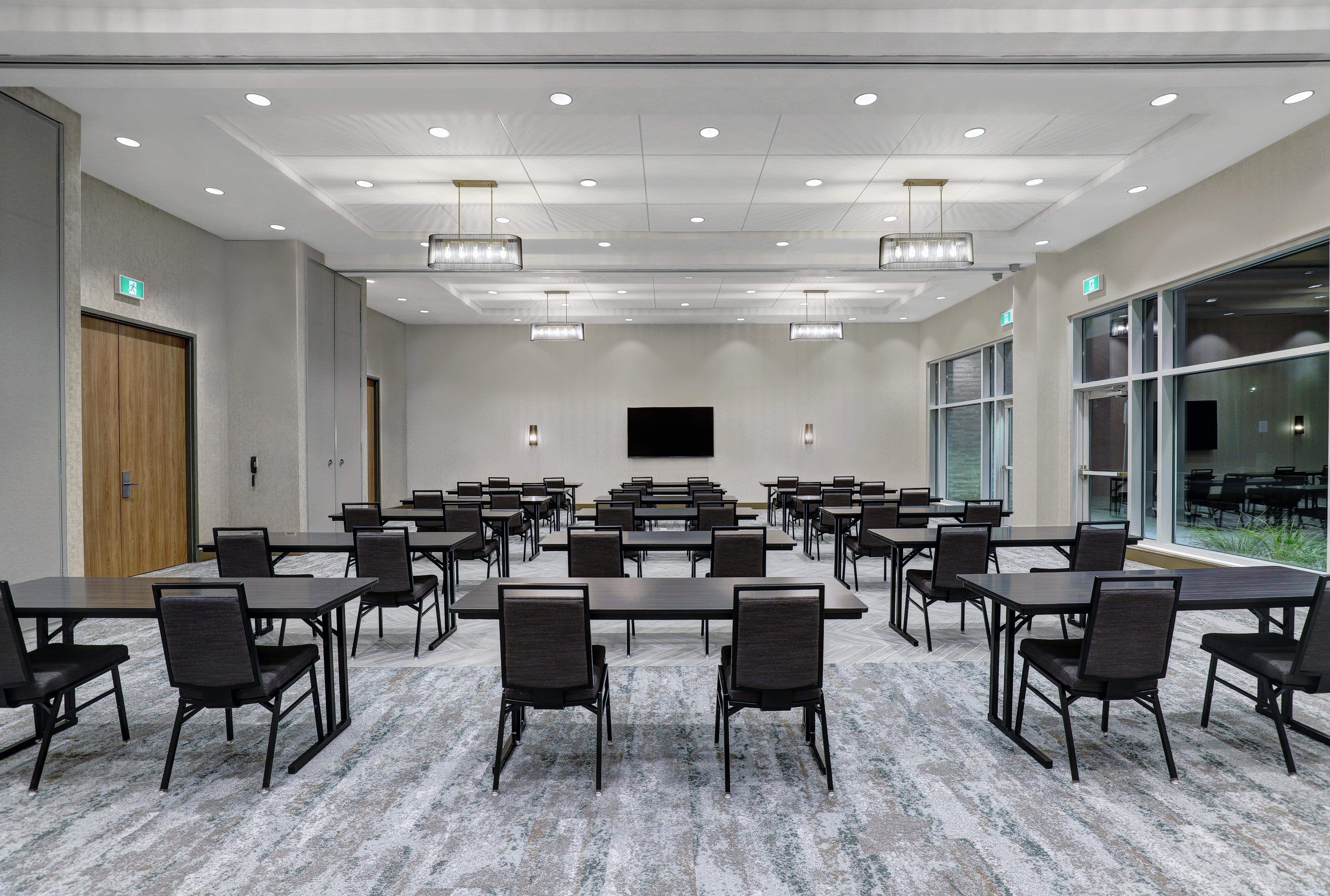 Holiday Inn Express - Kingston West By Ihg Экстерьер фото
