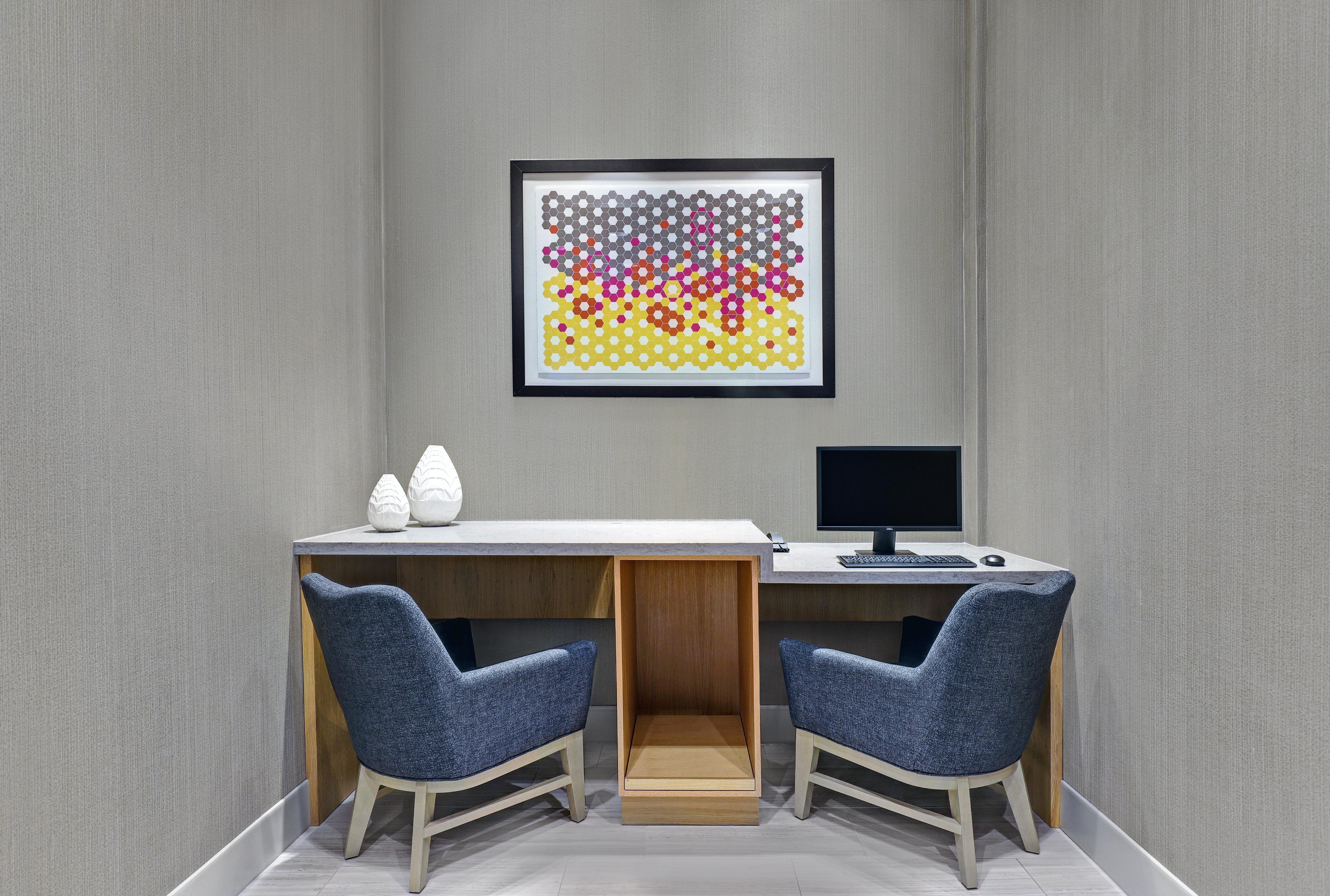 Holiday Inn Express - Kingston West By Ihg Экстерьер фото