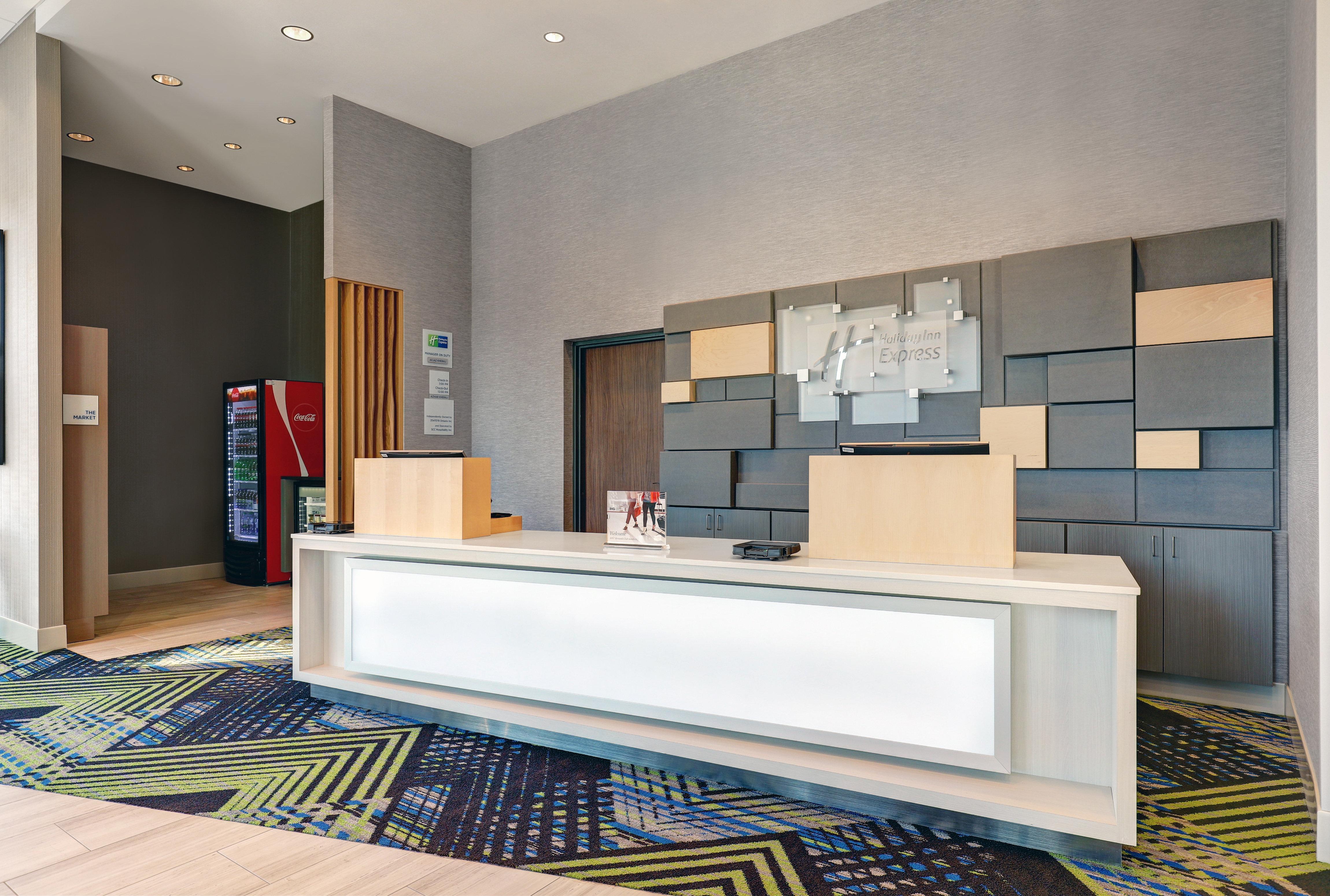 Holiday Inn Express - Kingston West By Ihg Экстерьер фото