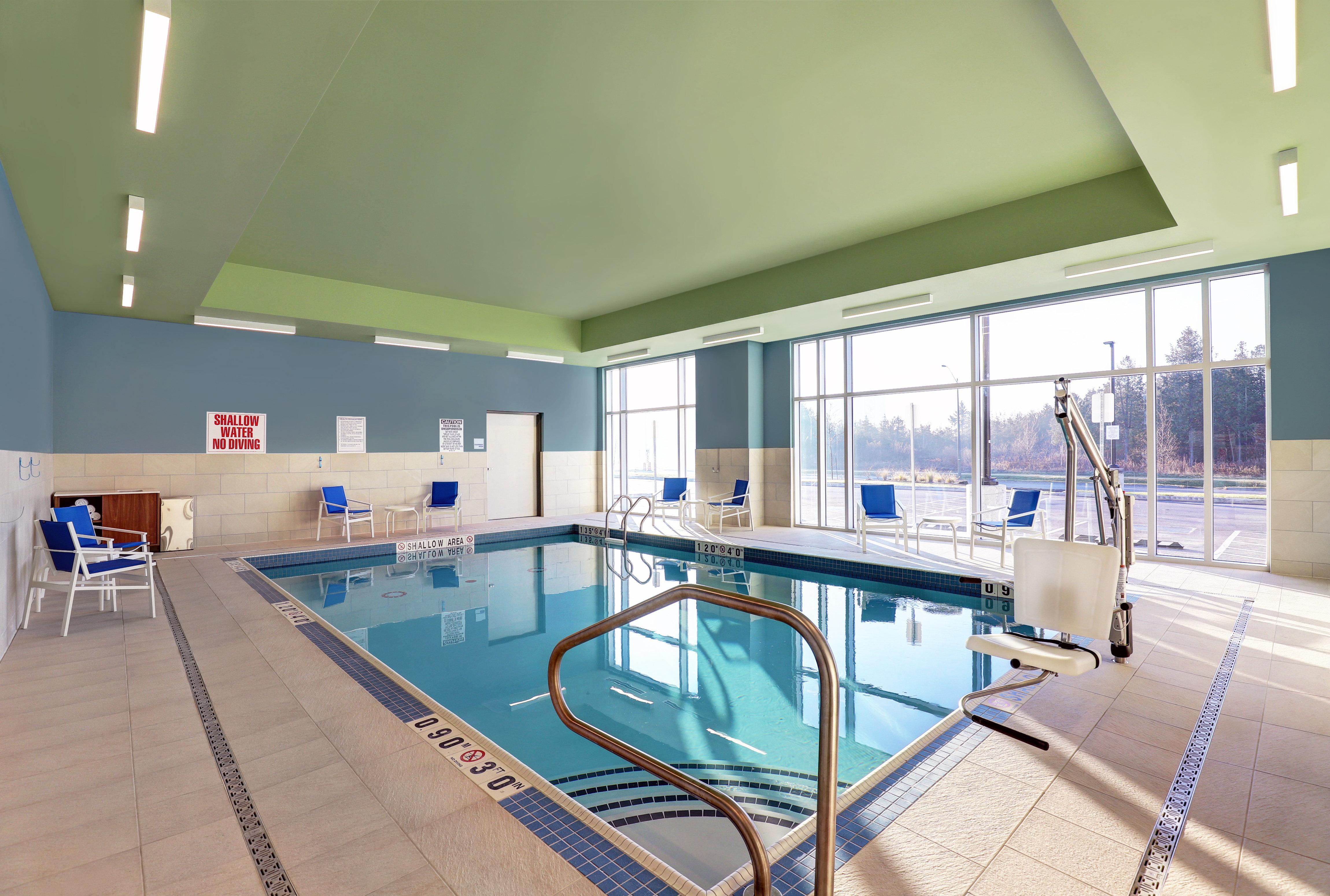 Holiday Inn Express - Kingston West By Ihg Экстерьер фото
