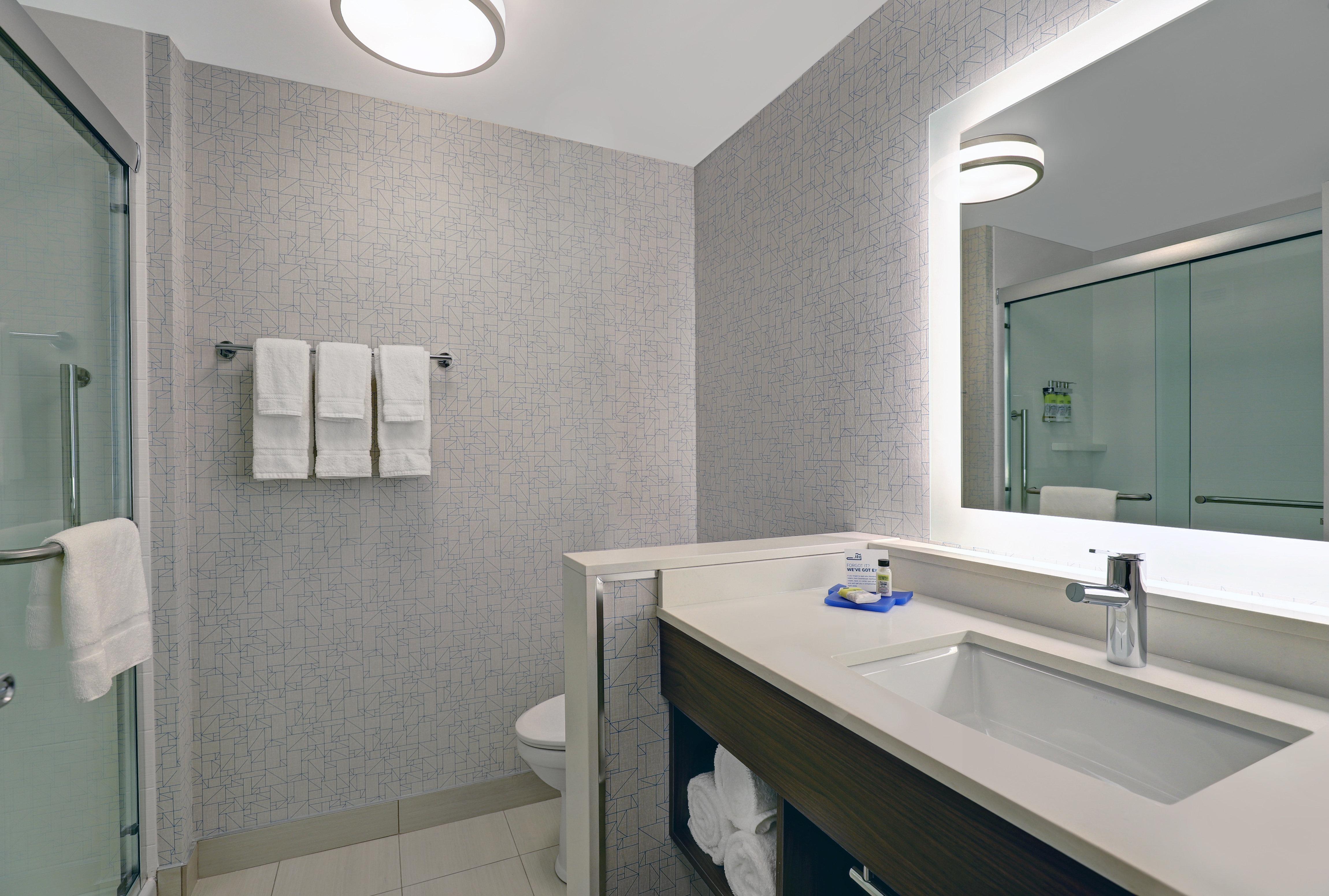 Holiday Inn Express - Kingston West By Ihg Экстерьер фото
