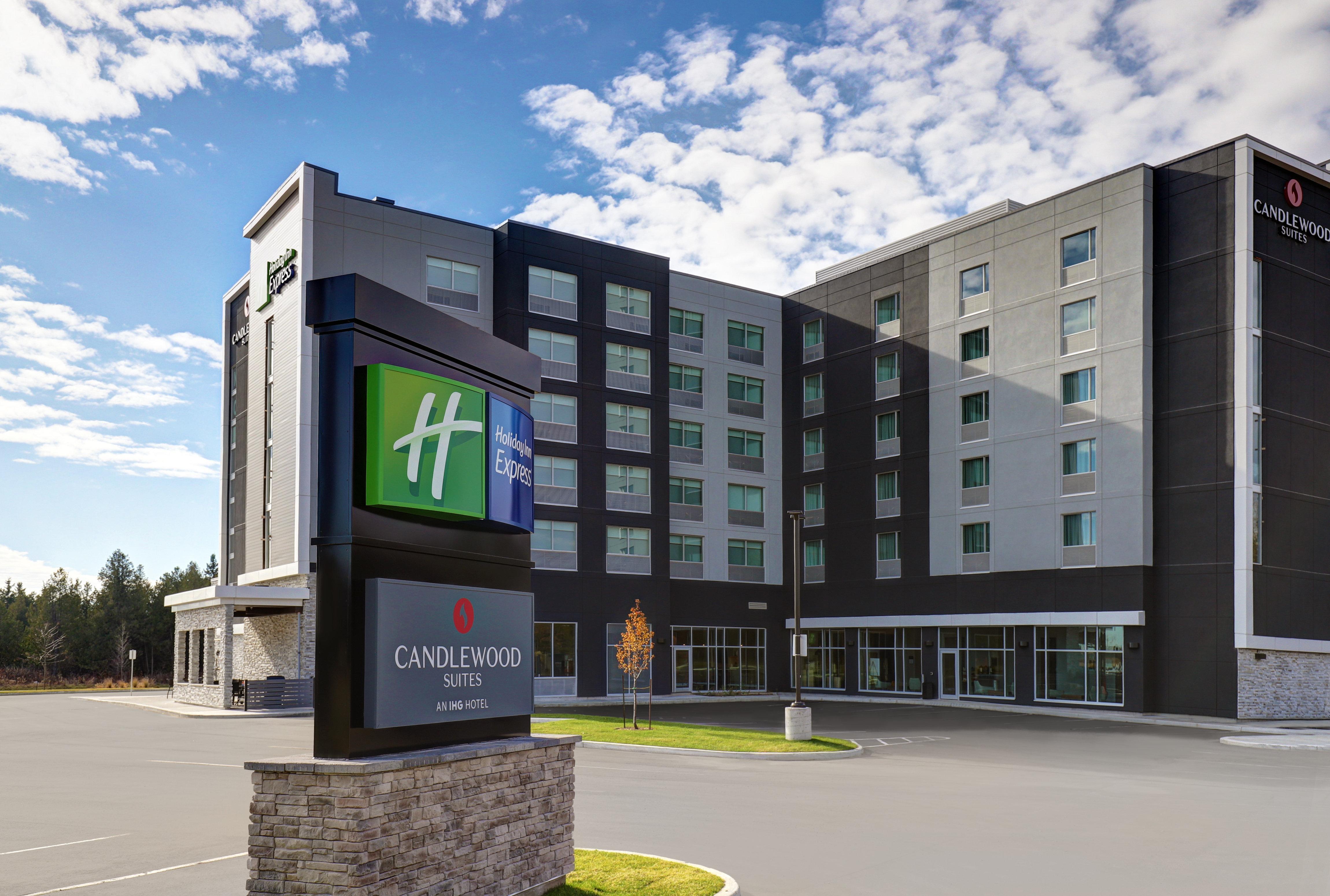 Holiday Inn Express - Kingston West By Ihg Экстерьер фото